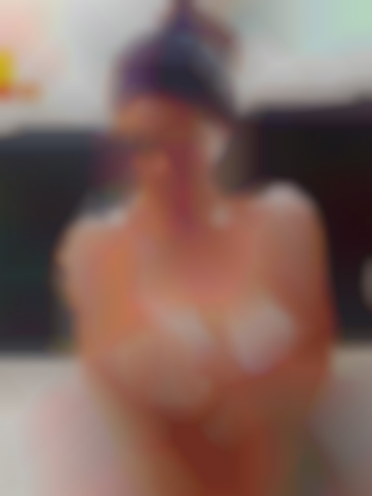 Older women woman shooting guns nude in Jackson Michigan.